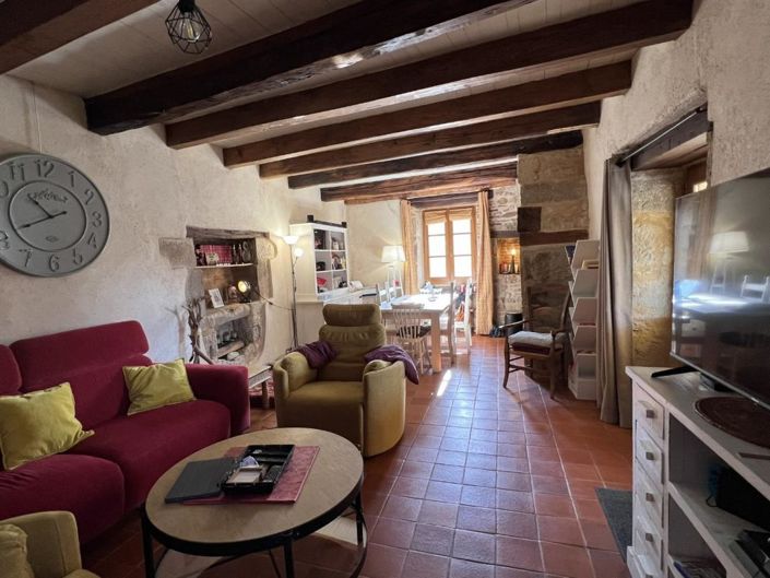 Image No.12-6 Bed House for sale