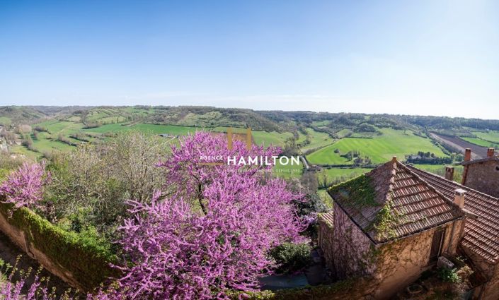 Image No.19-6 Bed Property for sale