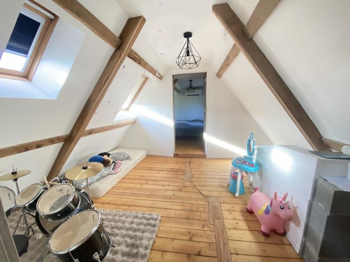 Image No.10-4 Bed Property for sale