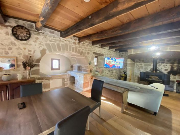 Image No.12-4 Bed Property for sale