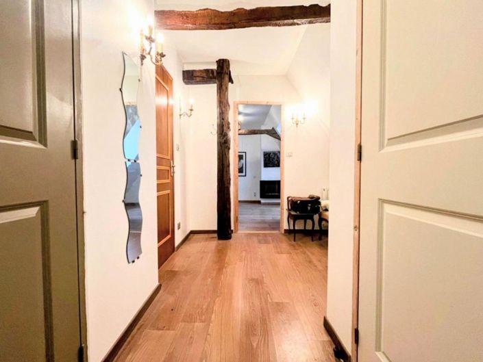 Image No.10-3 Bed House for sale