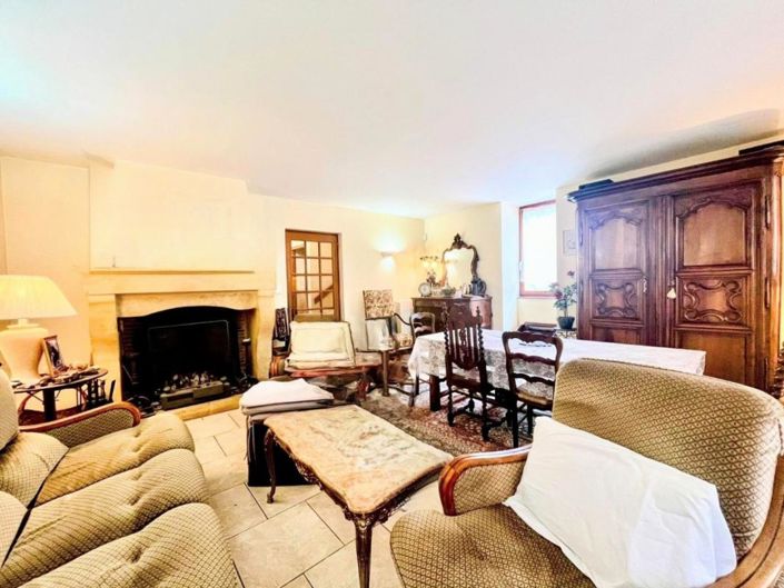 Image No.6-3 Bed House for sale