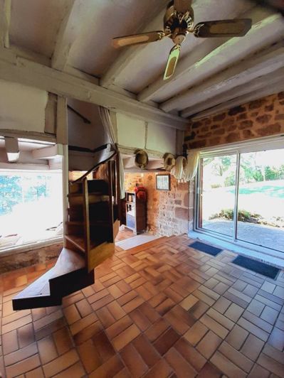 Image No.10-4 Bed Property for sale