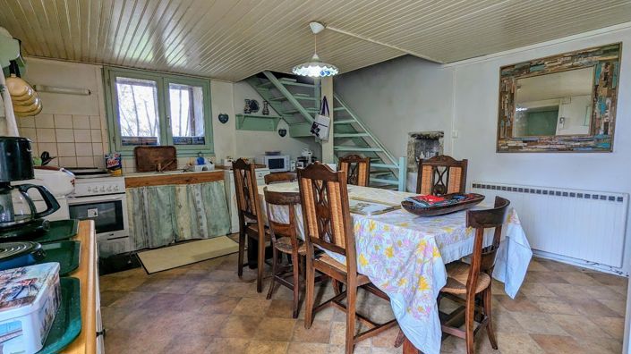 Image No.11-3 Bed Property for sale