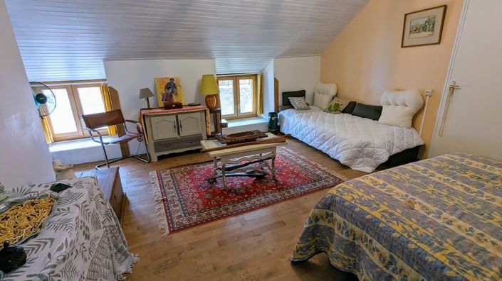 Image No.3-3 Bed Property for sale