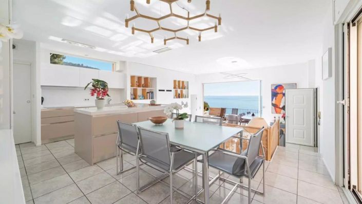 Image No.5-5 Bed Property for sale