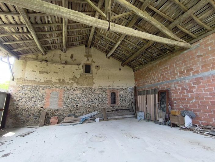 Image No.13-3 Bed Property for sale