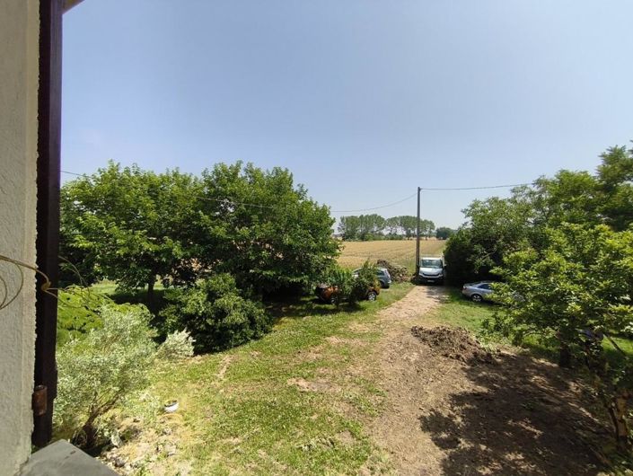 Image No.8-3 Bed Property for sale