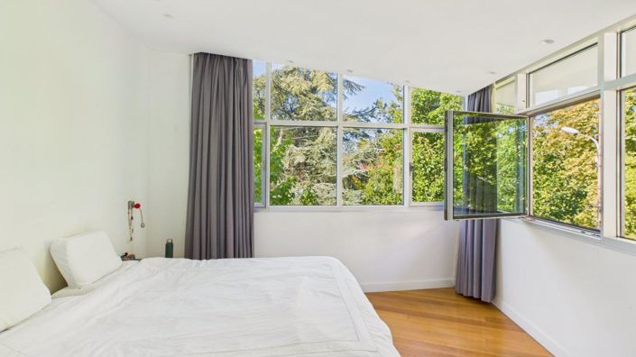 Image No.11-6 Bed House for sale