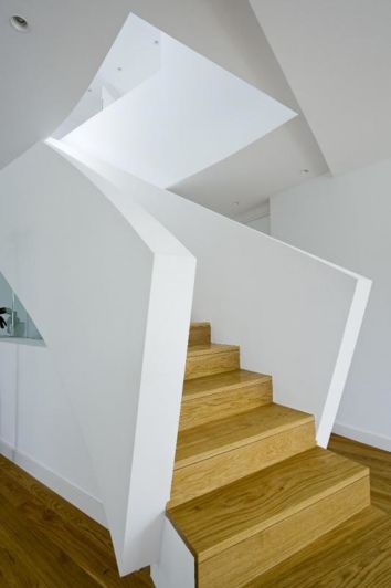 Image No.8-6 Bed House for sale