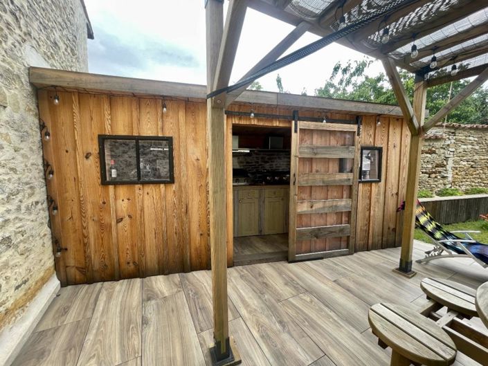 Image No.11-5 Bed House for sale