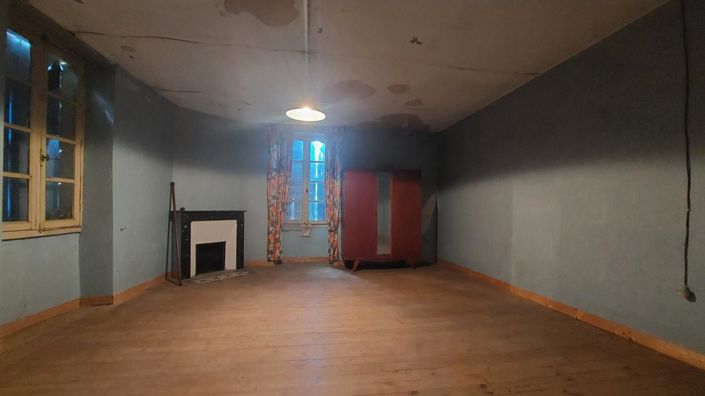 Image No.9-4 Bed Property for sale