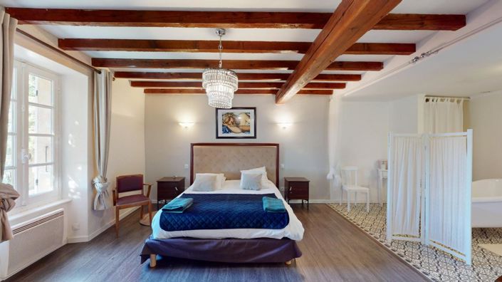 Image No.4-12 Bed Property for sale