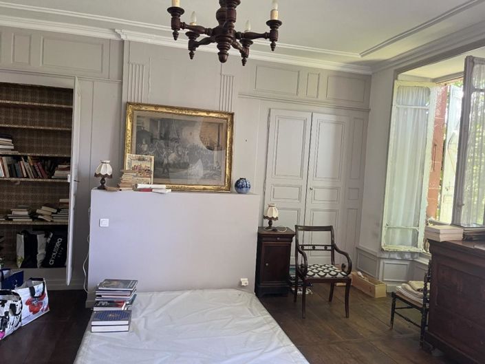 Image No.10-6 Bed House for sale