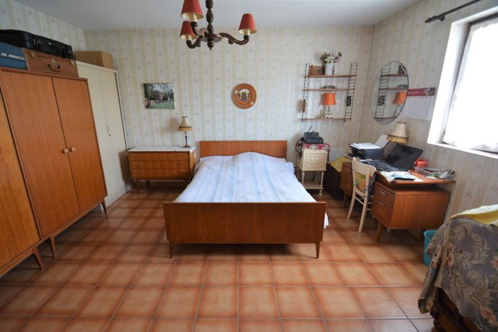 Image No.11-2 Bed House for sale