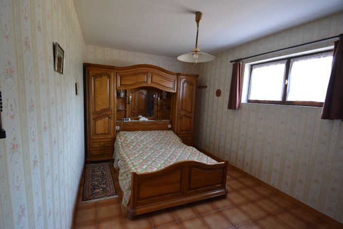 Image No.15-2 Bed House for sale