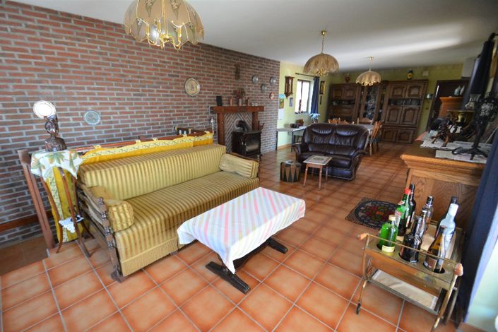 Image No.8-2 Bed House for sale