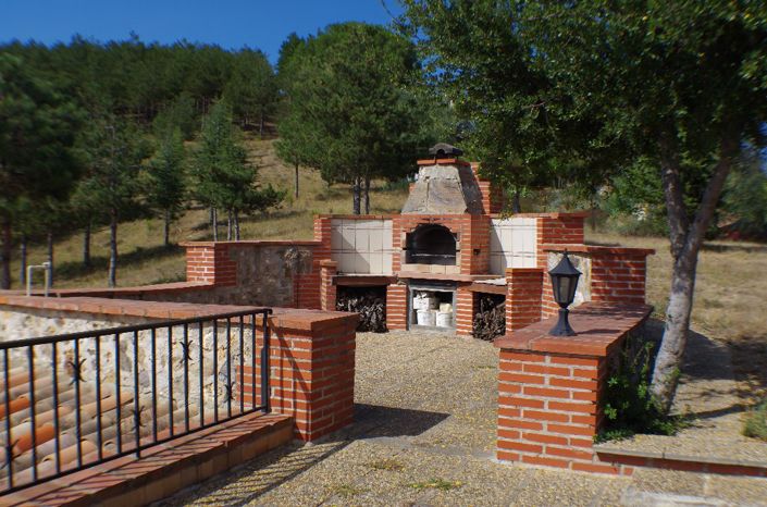 Image No.9-2 Bed House for sale