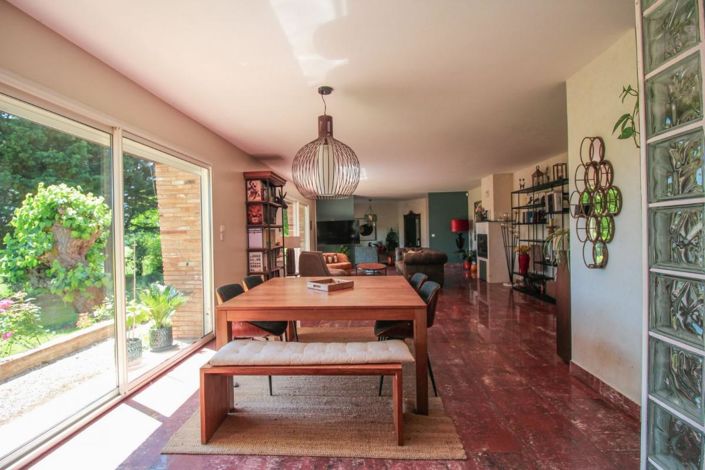 Image No.7-8 Bed Property for sale