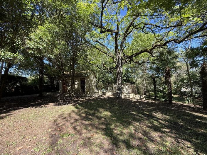 Image No.20-4 Bed House for sale