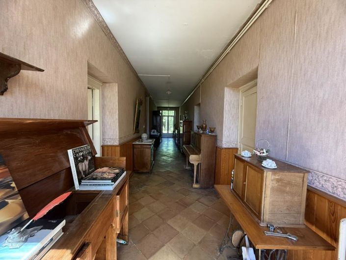 Image No.8-4 Bed House for sale