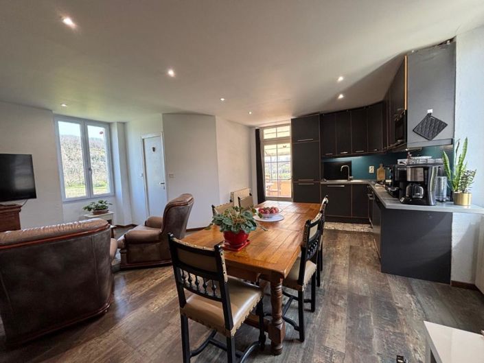 Image No.4-5 Bed House for sale