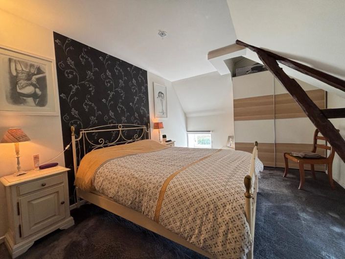 Image No.5-5 Bed House for sale