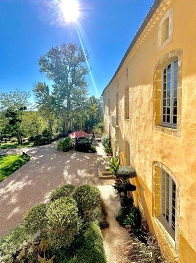 Image No.11-26 Bed Chateaux for sale