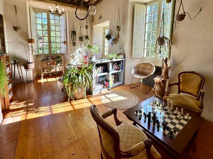 Image No.13-26 Bed Chateaux for sale