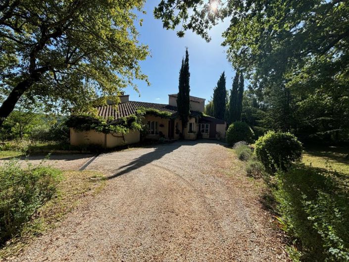 Image No.3-4 Bed House for sale