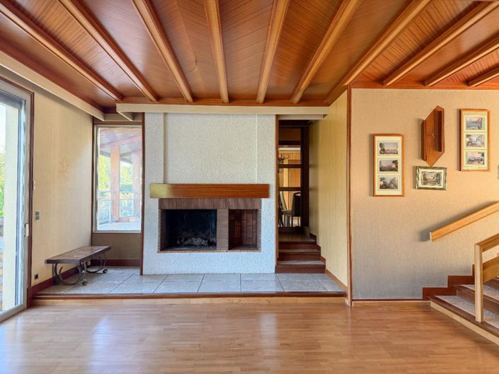 Image No.6-4 Bed Property for sale