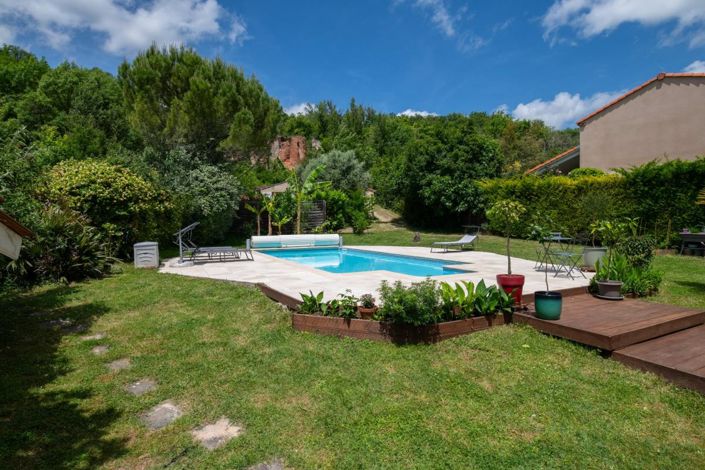 Image No.1-Propriété de 8 chambres à vendre à Damiatte