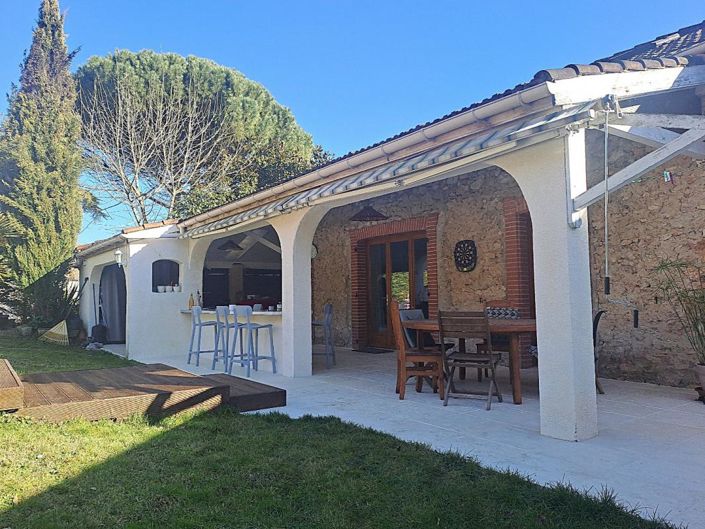 Image No.4-Propriété de 8 chambres à vendre à Damiatte