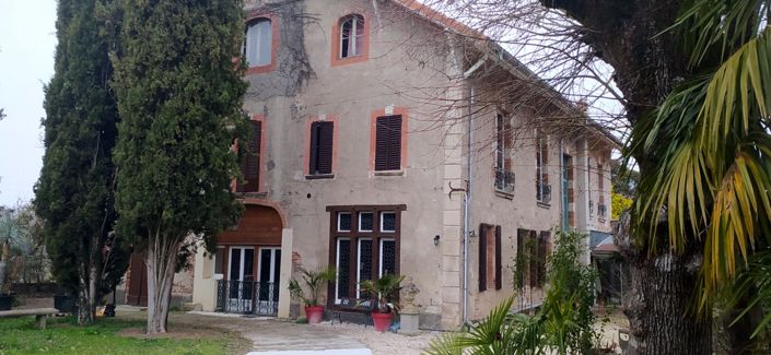 Image No.18-9 Bed Property for sale