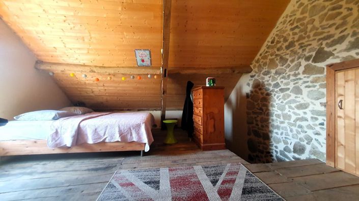 Image No.14-3 Bed Property for sale