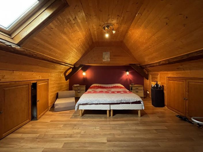 Image No.5-2 Bed House for sale