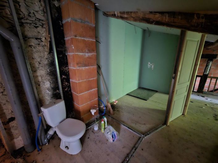 Image No.7-2 Bed House for sale