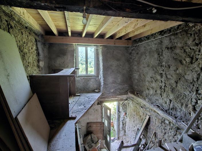 Image No.8-2 Bed House for sale