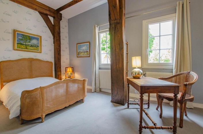 Image No.13-5 Bed Property for sale