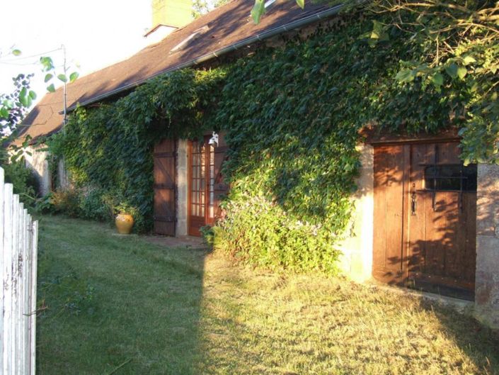 Image No.2-3 Bed Property for sale