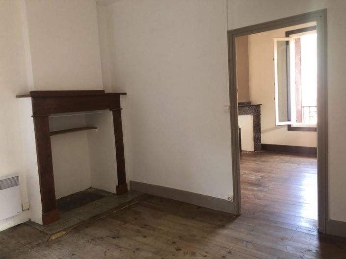 Image No.7-5 Bed House for sale