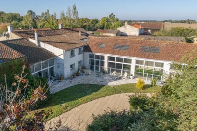 6 Bed Property for sale