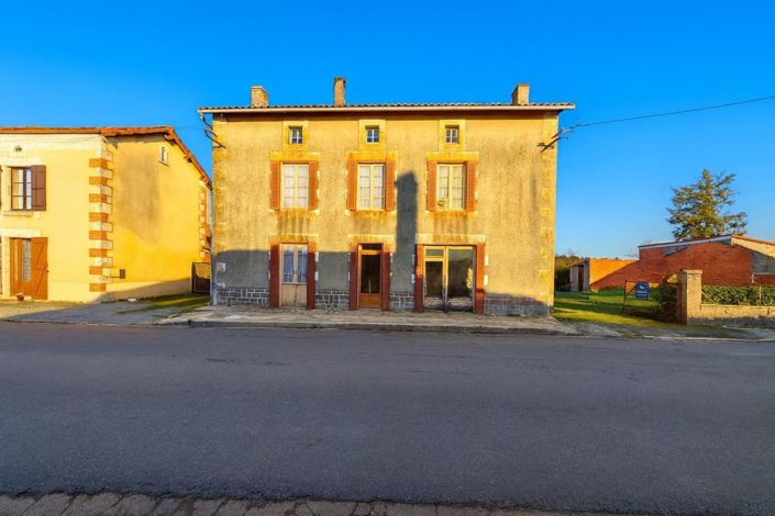 Image No.1-Propriété de 3 chambres à vendre à Hiesse