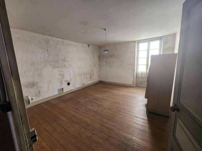 Image No.5-Propriété de 3 chambres à vendre à Hiesse