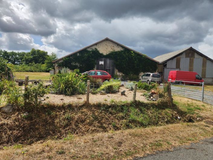 Image No.18-3 Bed Property for sale