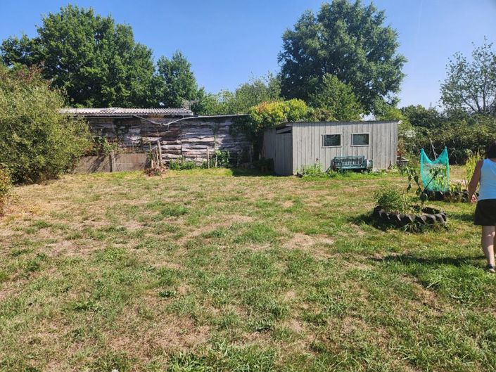 Image No.20-3 Bed Property for sale