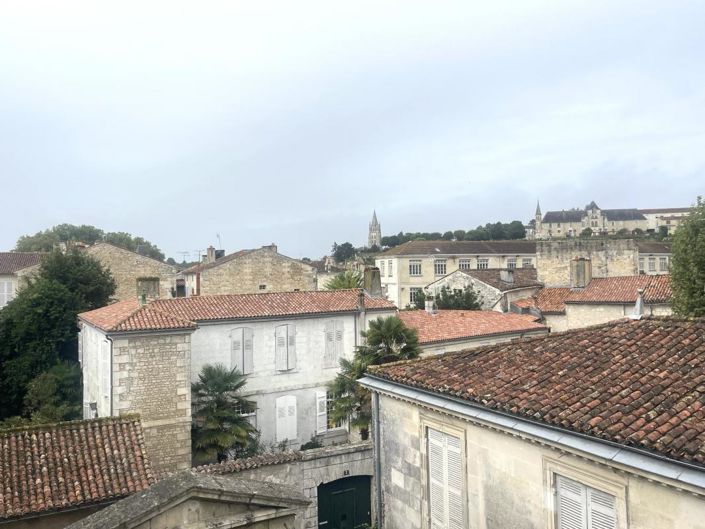 Image No.15-5 Bed Property for sale