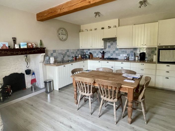 Image No.4-3 Bed Property for sale