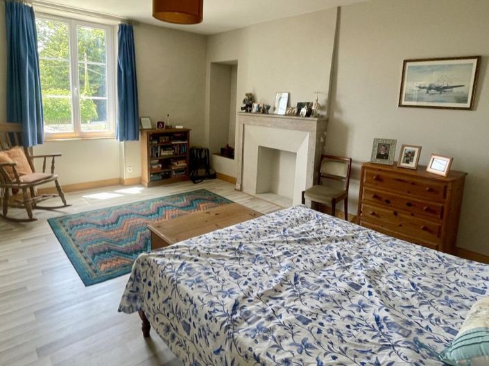 Image No.9-3 Bed Property for sale