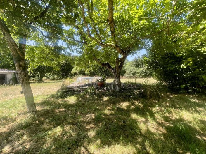 Image No.14-3 Bed Property for sale